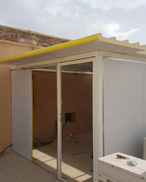 بناء وتركيب ساندوتش بانل في الرياض